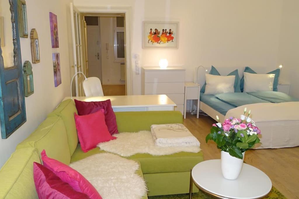 Danube Art Apartments Виена Екстериор снимка