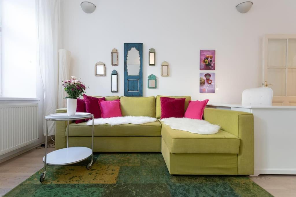 Danube Art Apartments Виена Екстериор снимка