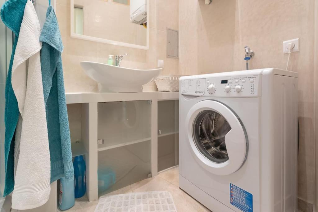 Danube Art Apartments Виена Екстериор снимка