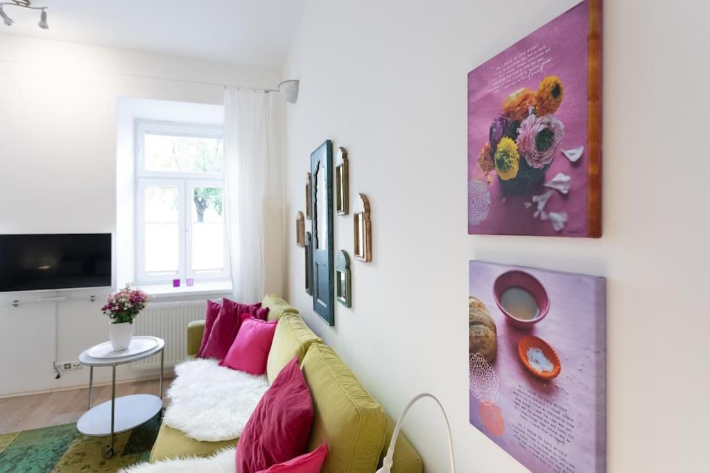 Danube Art Apartments Виена Екстериор снимка