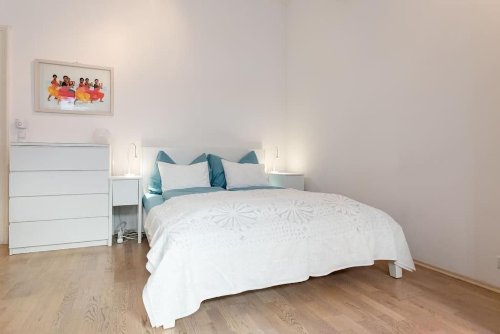Danube Art Apartments Виена Екстериор снимка